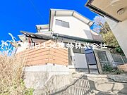 【外観】長く愛着持って住んで頂く為に飽きないシンプルな外観！外壁には耐久性・防汚性優れたサイディング