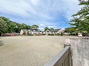 領家キッズ保育園　約1500ｍ　園舎もキレイな保育園です