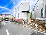 周辺：【外観】毎日のお散歩も楽しく緑に恵まれた静かな住宅となります。伸び伸びスローライフを叶えてくれます。