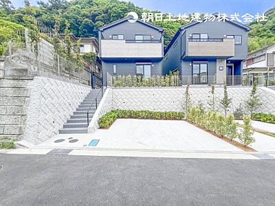 外観:【外観】毎日のお散歩も楽しく緑に恵まれた静かな住宅となります。伸び伸びスローライフを叶えてくれます。 外観:【外観】毎日のお散歩も楽しく緑に恵まれた静かな住宅となります。伸び伸びスローライフを叶えてくれます。