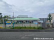 上郷いちい保育園　約1500ｍ　緑豊かな環境の中にあり、畑活動も行うなど自然が身近な保育園です