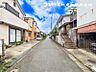 その他：【外観】周辺にもきれいな家が立ち並びきれいで静かな住宅地です。清潔感のあるデザインにしました！