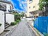 外観：【外観】周辺にもきれいな家が立ち並びきれいで静かな住宅地です。清潔感のあるデザインにしました！ 