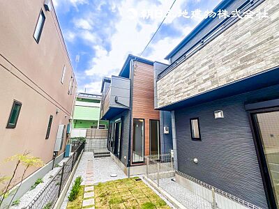 外観:【外観】流行に左右されず将来にわたって価値が継続する佇まい!良好な住環境が保たれたエリアで新生活を! 外観:【外観】流行に左右されず将来にわたって価値が継続する佇まい!良好な住環境が保たれたエリアで新生活を!