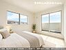 室内：【洋室】柔らかい陽光が差し込む明るいお部屋を演出する設計！！彩光の取れる窓が気持ちの良いお部屋です！