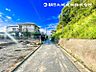 外観：【外観】周辺にもきれいな家が立ち並びきれいで静かな住宅地です。清潔感のあるデザインにしました！