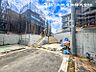 外観：【外観】周辺環境とのコラボレーションにより明るく開放的な空間！落ち着いたお洒落な外観で機能的な生活！ 