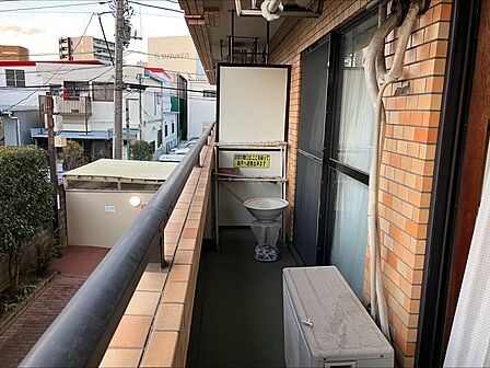 西側バルコニー
