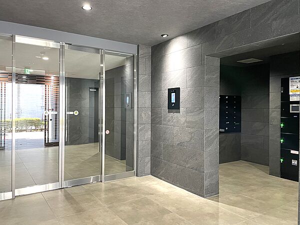 エントランスを拡大表示