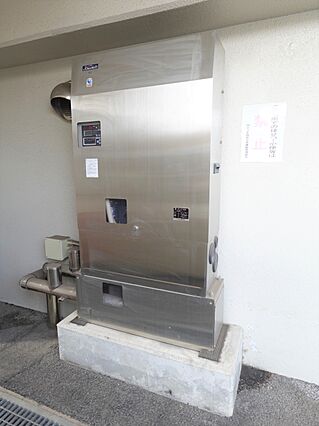 給水は受水槽で...