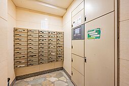 不在時にも荷物の受け取りが可能な宅配ボックス