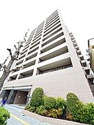 2002年1月築、総戸数51戸のマンションになります。