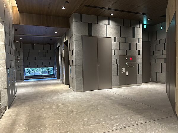 エントランスを拡大表示