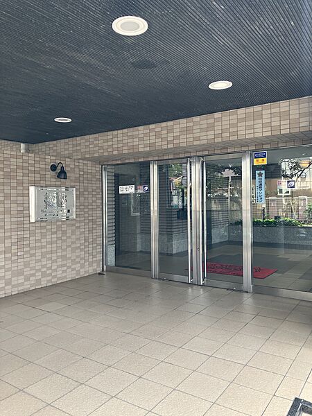 エントランスを拡大表示
