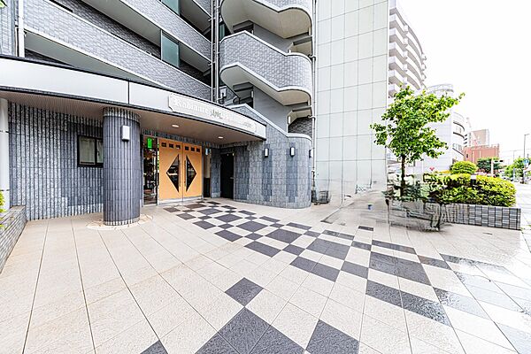 エントランスを拡大表示