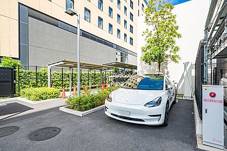 入居者専用「テスラ」カーシェアリング。使いたい時だけ利用でき維持費など車にかかる負担を軽減できます。