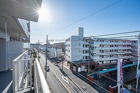 南西側バルコニーからの眺望(眺望は永続的に保証されるものではありません。)