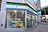 その他：ファミリーマート黄金町駅前　徒歩4分（約270ｍ）