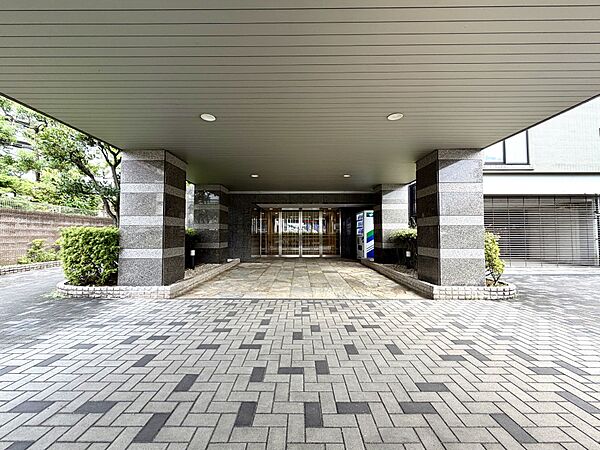 エントランスを拡大表示