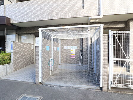 清掃の行き届いたゴミ置き場