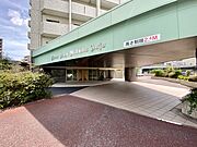 車寄せメインエントランス