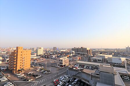 南面バルコニーからの南側眺望