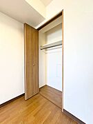 洋室1　クロゼット