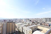 バルコニーからの眺望　眺望については永続的に保証されるものではありません