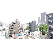 ルーフバルコニー北側からの眺望です。眺望については永続的に保証されるものではありません。