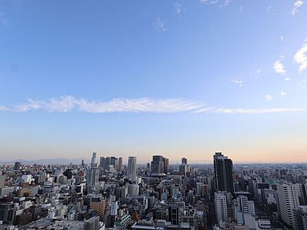 バルコニーからの眺望 (眺望については永続的に保証されるものではありません。)