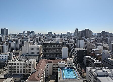 バルコニーから西側の眺望です。