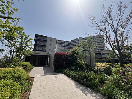 サブエントランスからの外観
