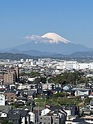 西側バルコニーから西方向の富士山を望む眺望