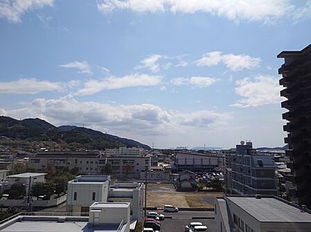 バルコニーからの東側眺望(眺望は永続的に保証されるものではありません)