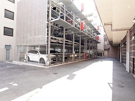 敷地内駐車場(月額8000円~19000円、空き無、2026年3月9日)
