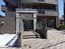エントランス：マンション入口