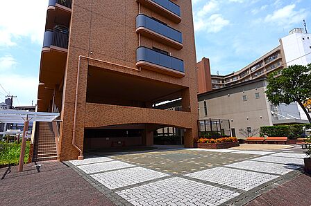 マンション敷地内広場