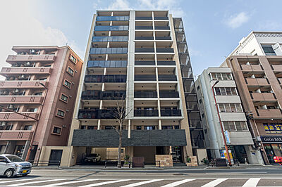 外観：西鉄大牟田線「高宮」駅徒歩7分に立地する全36戸のマンション