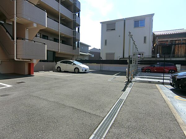 駐車場を拡大表示