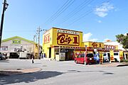 ビックワン小禄店（420ｍ）