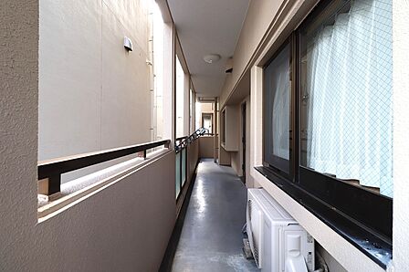東側バルコニー