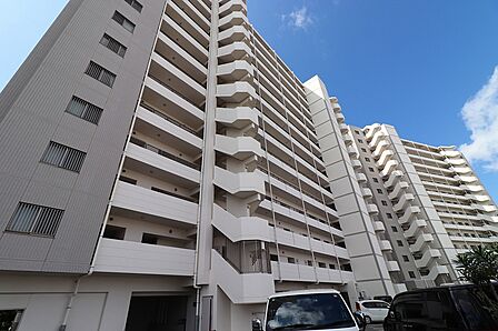 開放廊下側建物外観