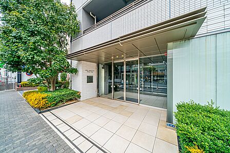 マンションエントランス