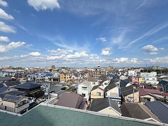 東側ルーフバル...