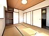 その他：襖を開けて、開放的に使用できる和室