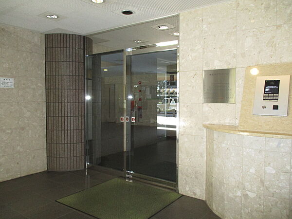 エントランスを拡大表示