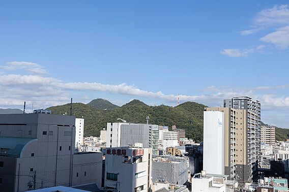 北側バルコニー...