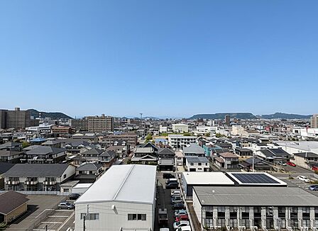 玄関(共用部廊下)からの眺望