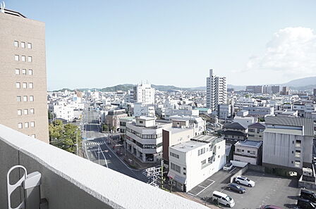 南側バルコニーからの眺望(南東方面撮影)眺望は永続的に保証されるものではありません