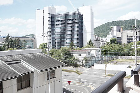 バルコニーからの眺望 南西面撮影 眺望は永続的に保証されるものではありません